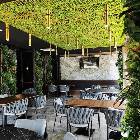 Hotel Kristal Focşani Exteriér fotografie
