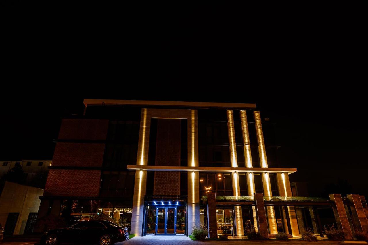 Hotel Kristal Focşani Exteriér fotografie
