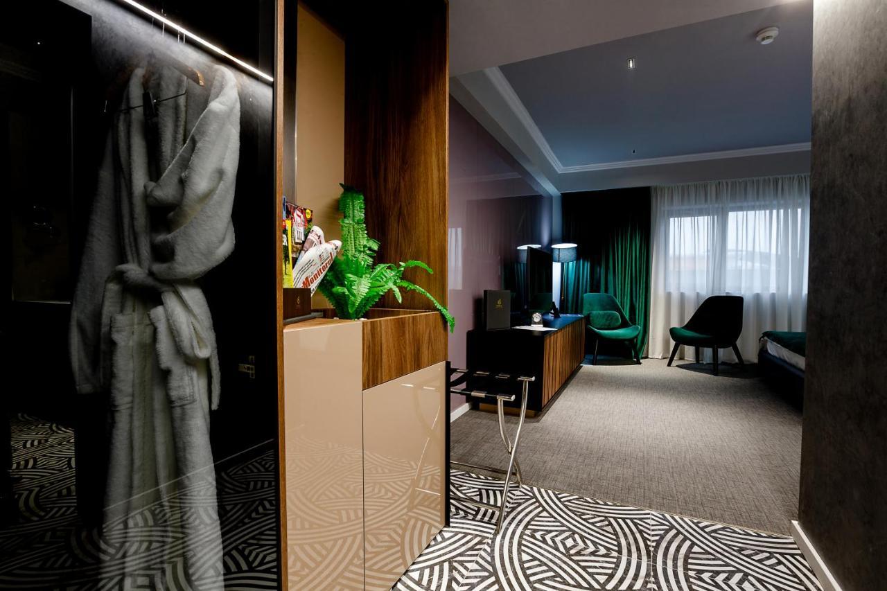 Hotel Kristal Focşani Exteriér fotografie