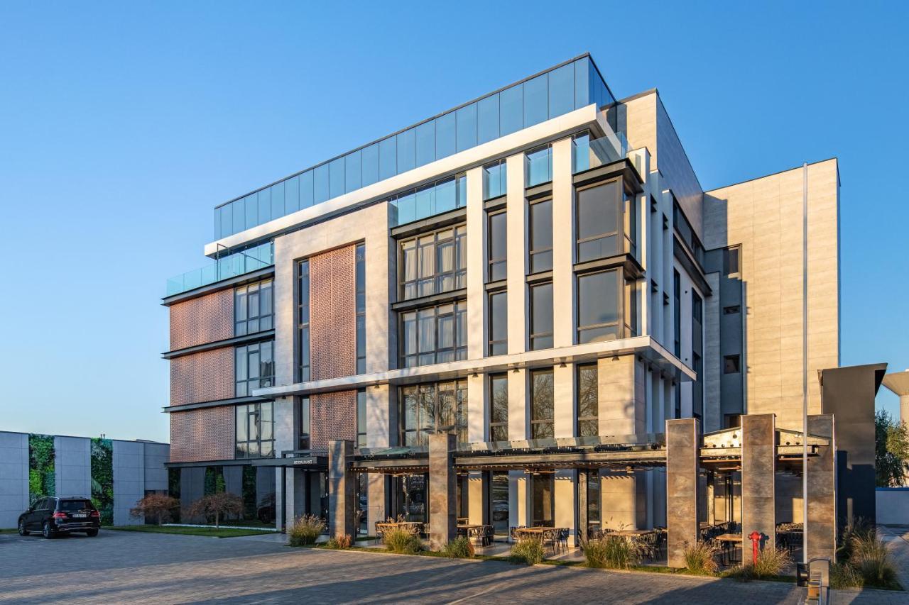 Hotel Kristal Focşani Exteriér fotografie