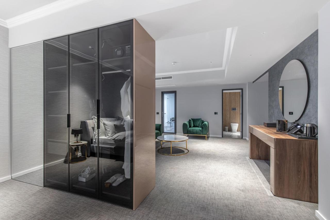 Hotel Kristal Focşani Exteriér fotografie