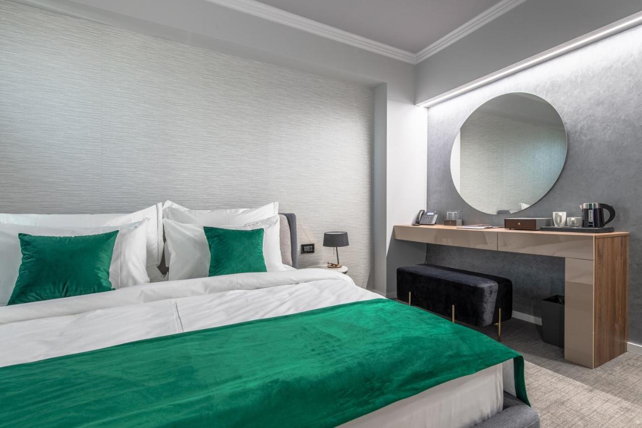 Hotel Kristal Focşani Exteriér fotografie