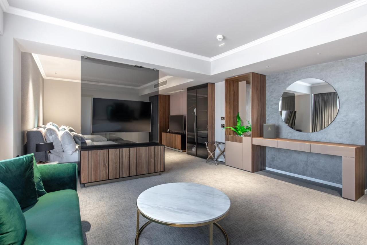 Hotel Kristal Focşani Exteriér fotografie