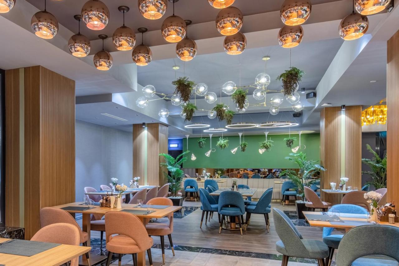 Hotel Kristal Focşani Exteriér fotografie
