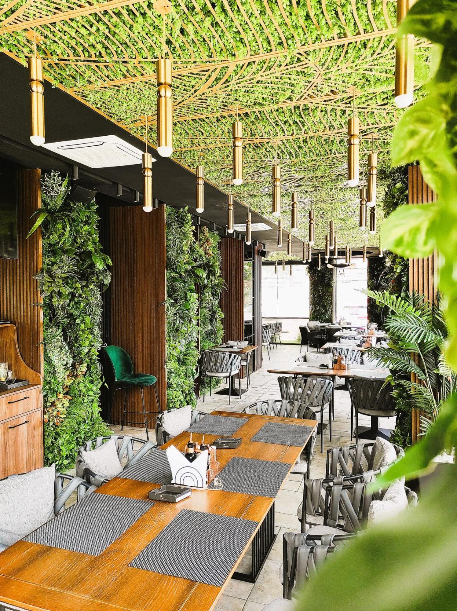Hotel Kristal Focşani Exteriér fotografie